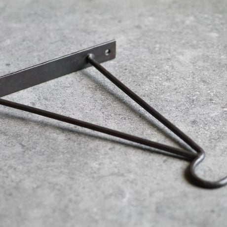 BRACKET HANGING