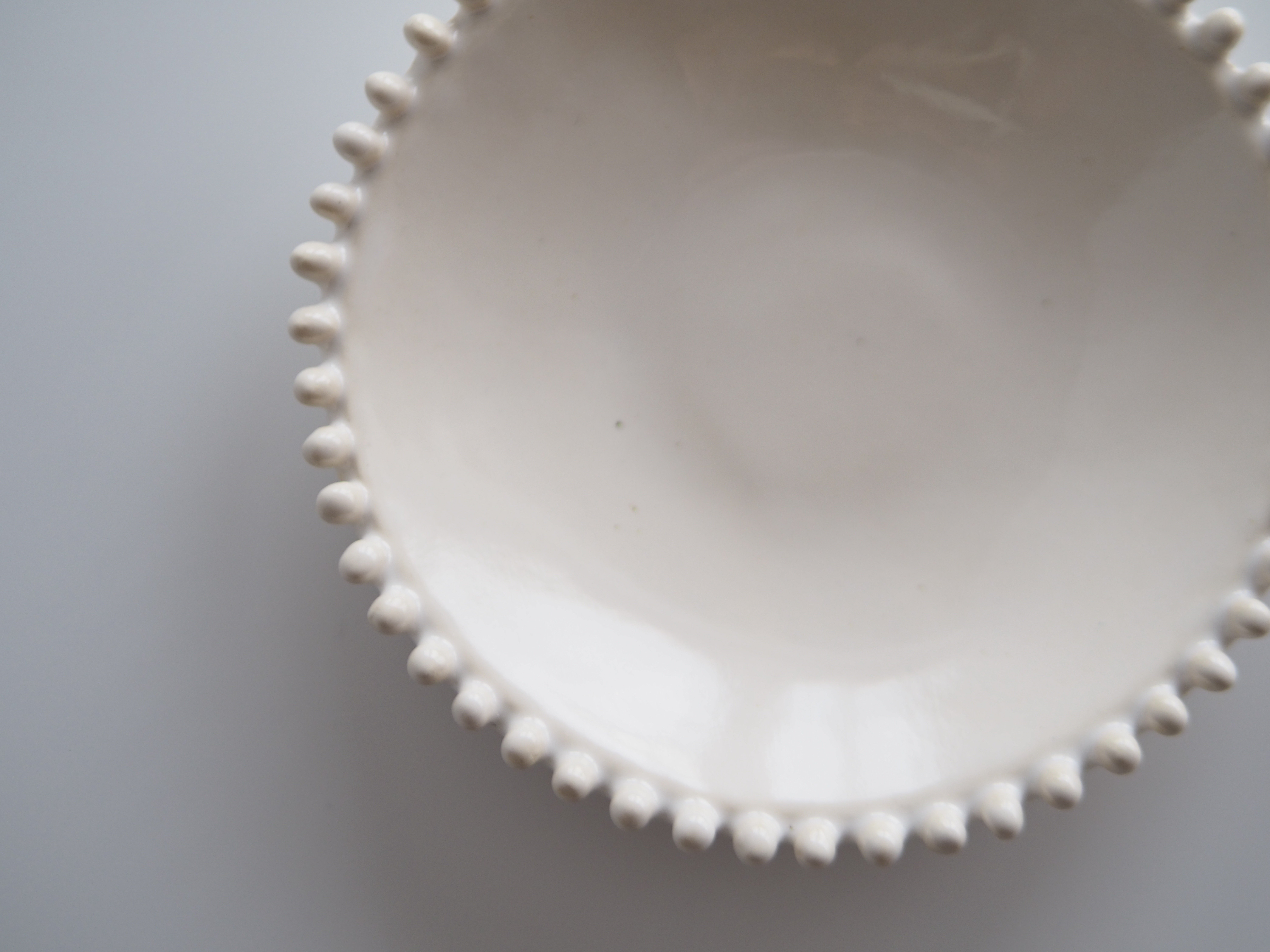 食器 Aya Courvoisier PERLE RIM PERLE WHITE xs / AYA COURVOISIER | cafe design