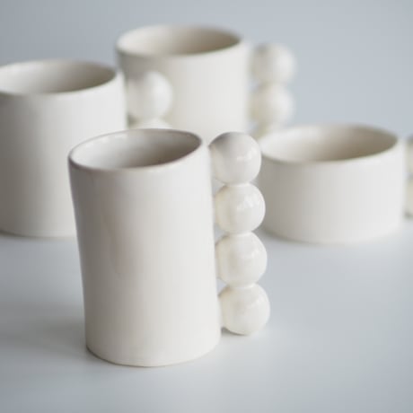 PERLE MUG 4 / AYA COURVOISIER