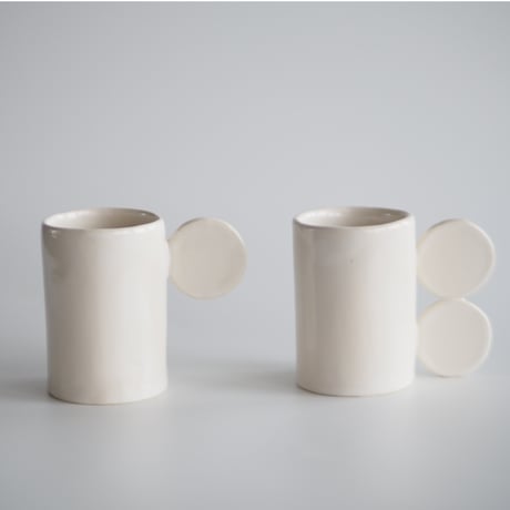 FLAT MUG 2 / AYA COURVOISIER