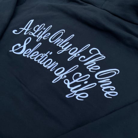 Selection of life. Cursive Embroidery LOGO Hoodie BLACK