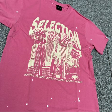 Selection of life. Self Touch-up City Graffic Tee RED