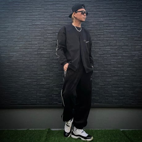 Selection of life. Cursive Cotton Cardigan BLACK