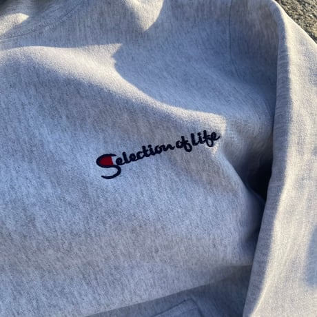 Selection of life. TRICO LOGO Hoodie ASH