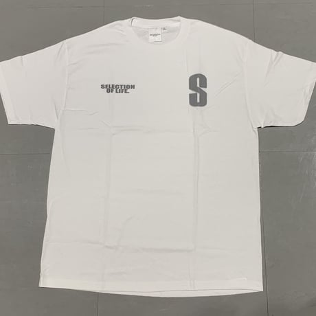 Selection of life. S LOGO Emblem Tee White×Gray