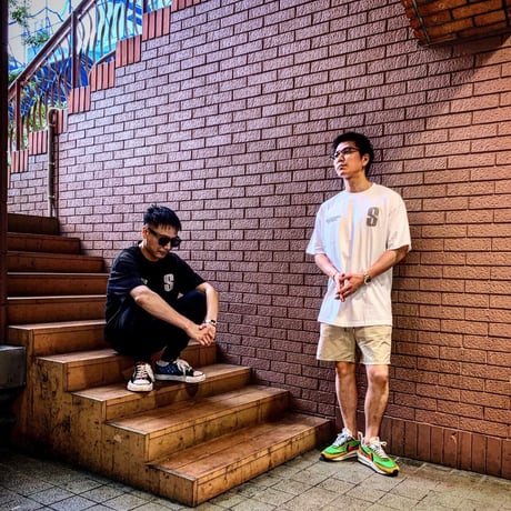 Selection of life. S LOGO Emblem Tee Black×White