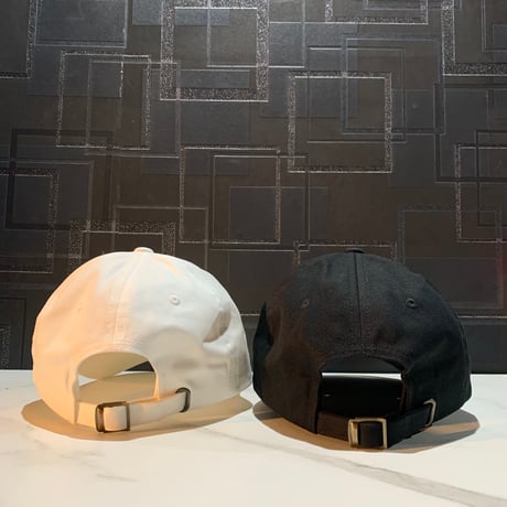 Selection of life. backward LOGO Cap WHITE