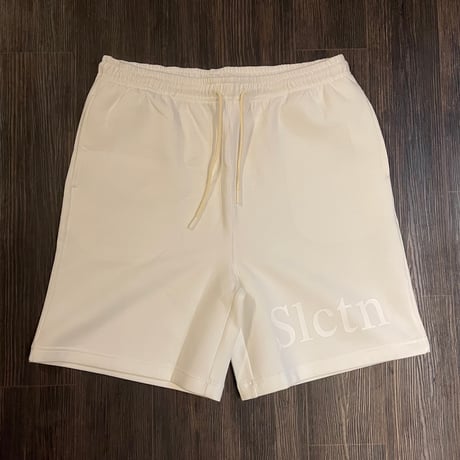 Selectio of life. Slctn Silicon LOGO Shorts WHITE