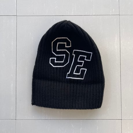 Selection of life. SE LOGO Knit Cap BLACK