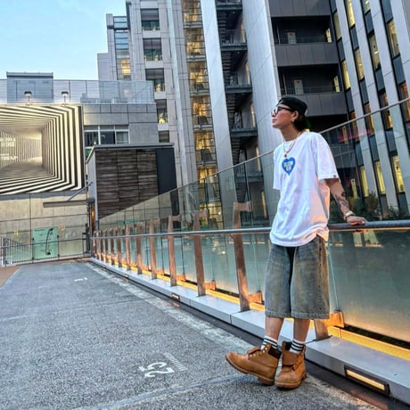 Selection of life. Heart LOGO TEE FADE BLACK