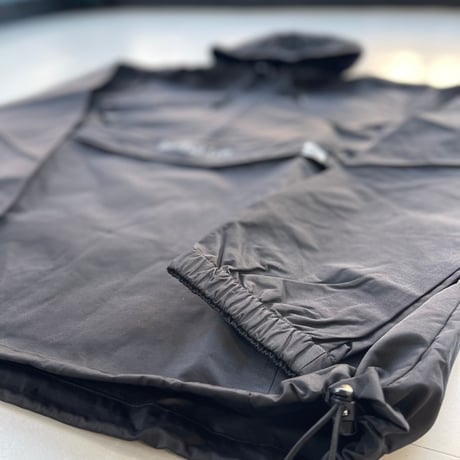 Selection of life. BURN LOGO Anorak Jacket BLACK