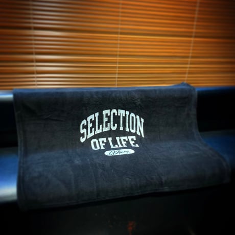Selection of life. College LOGO Blanket&Cushion BLACK