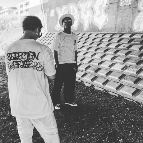 Selection of life. S LOGO ROSE Tee Black