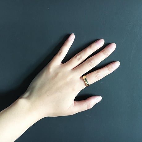 BRASS SIGNET SQUARE RING QUEEN