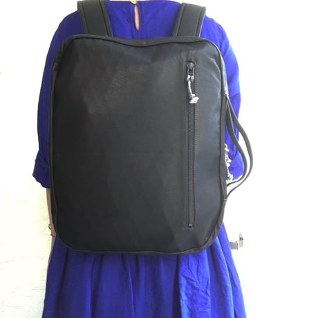 OUT LEATHER MISSION PACK