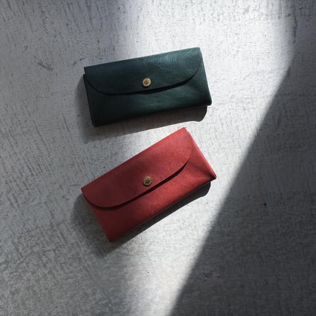 ONE LEATHER WALLET