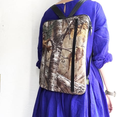 【数量限定】  BACK BRIEF PACK  REAL TREE CAMOUFLAGE
