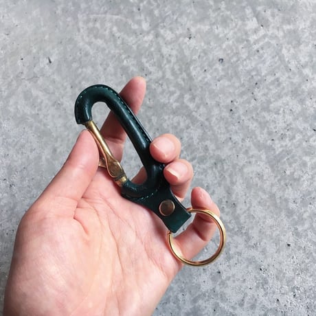 LEATHETR CARABINER TURQUOISE LIMITED