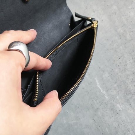 VINTAGE ACCORDION POUCH