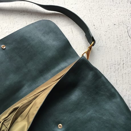 MAIL BAG LARGE GREEN LIMITED