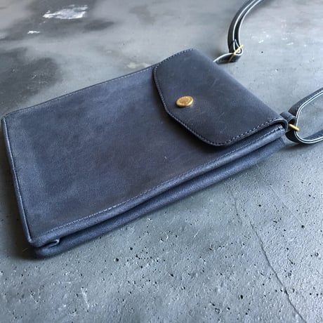 POCKET SHOULDER BAG