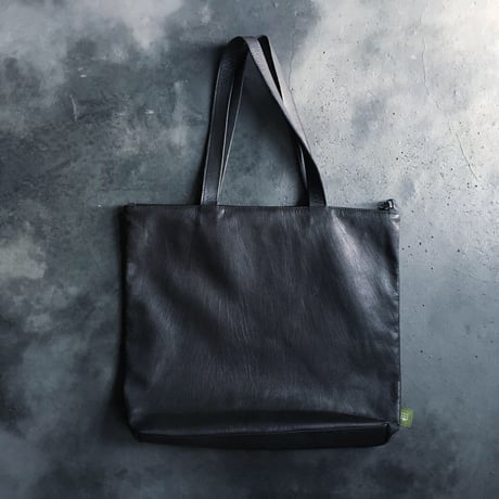 ZIP TOTE WATER PROOF GOAT LEATHER