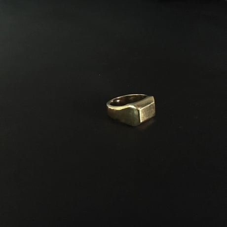 BRASS SIGNET SQUARE RING KING