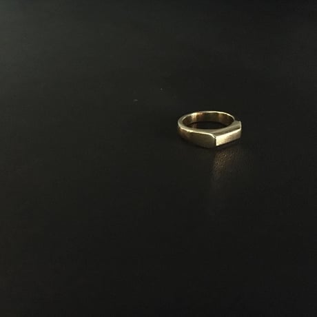 BRASS SIGNET SQUARE RING QUEEN