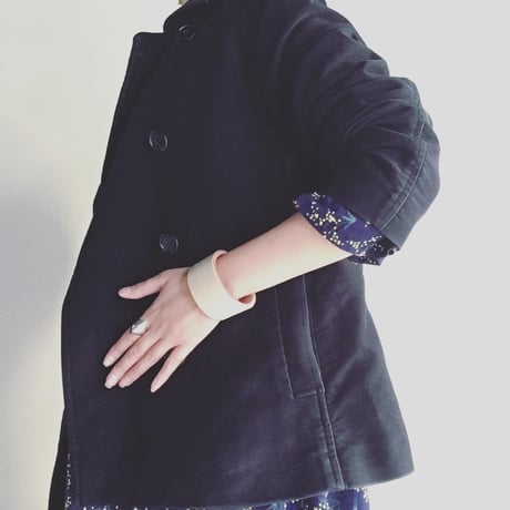 桐革 BANGLE