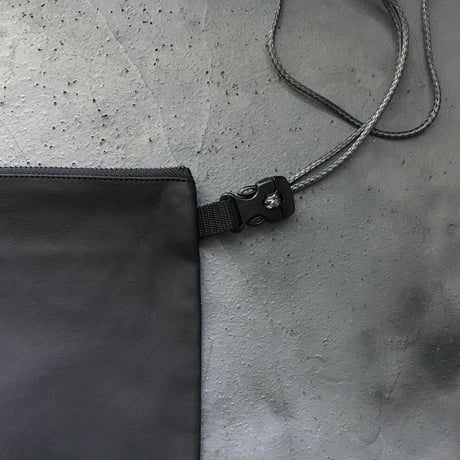 OUT LEATHER  SACOCHE TYPE1