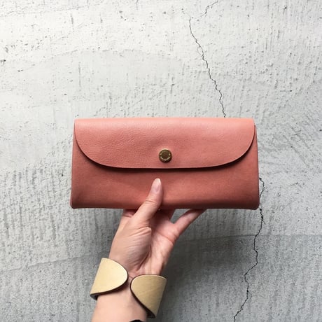 ONE LEATHER WALLET