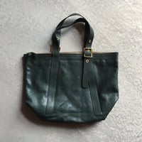 BUCKLE TOTE GREEN LIMITED