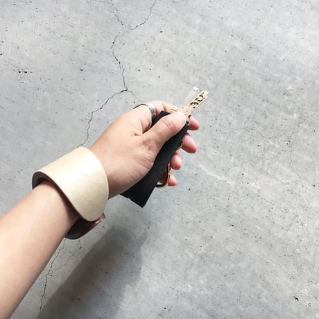 LEATHER KEY  HOLDER