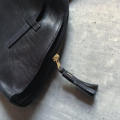 NEW TASSEL BOSTON BAG
