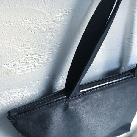 ZIP TOTE WATER PROOF GOAT LEATHER
