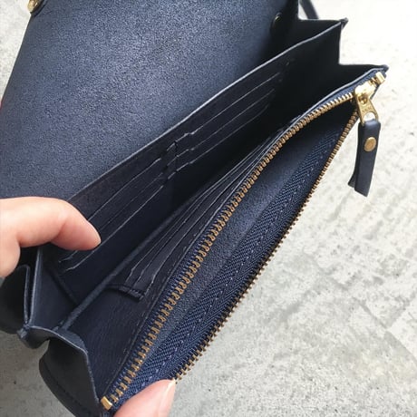 VINTAGE ACCORDION POUCH