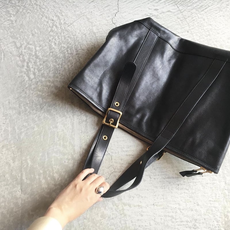 お値下げ❗️OUR 大人トート　ブラック　ショルダーベルト付 BUCKLE TOTE | Damasquina Store