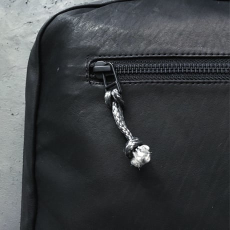 OUT LEATHER MISSION PACK