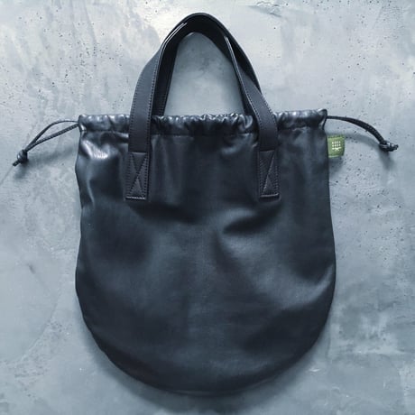 CIRCLE TOTE M-SIZE WATER PROOF GOAT LEATHER