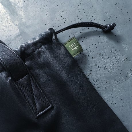 CIRCLE TOTE M-SIZE WATER PROOF GOAT LEATHER