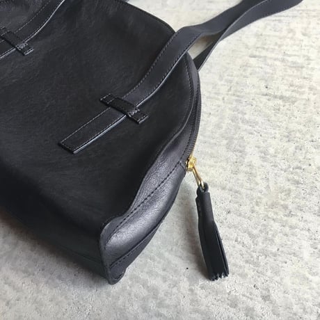 NEW TASSEL BOSTON BAG