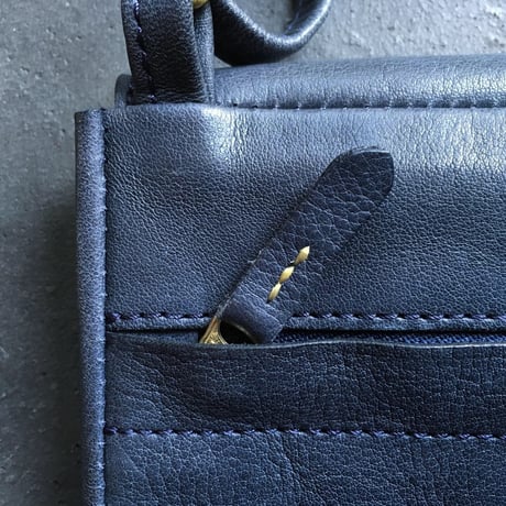 POCKET SHOULDER BAG