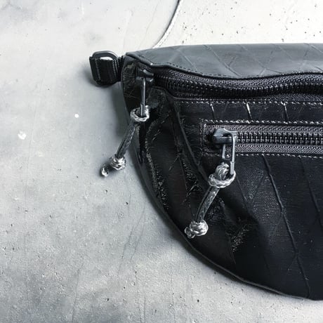 OUT LEATHER FUNNY PACK  X-PAC CAMO【数量限定】