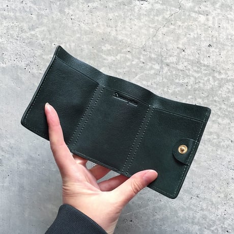 POCKET TRIANGLE WALLET GREEN LIMITED