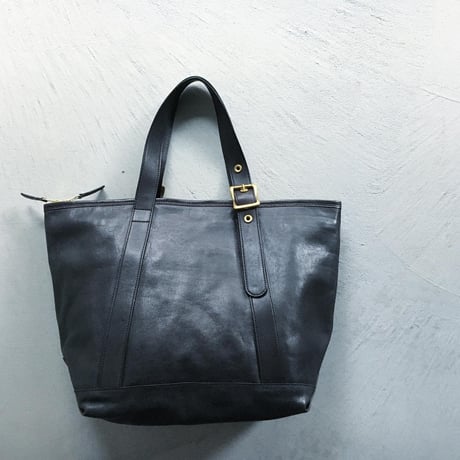 BUCKLE　TOTE