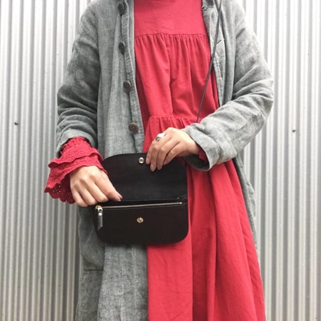 VINTAGE ACCORDION POUCH