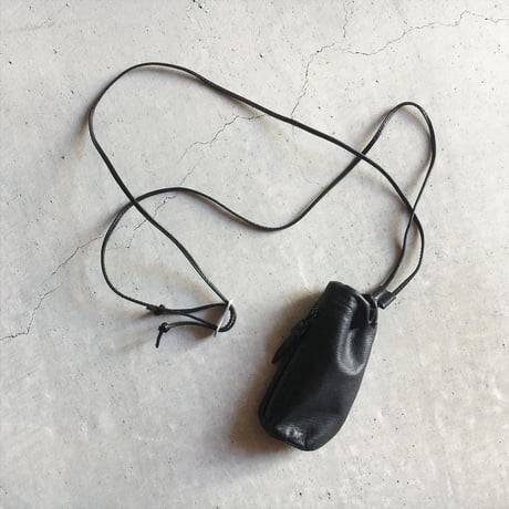 COMPACT SHOULDER WATER PROOF GOAT LEATHER