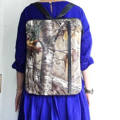 【数量限定】  BACK BRIEF PACK  REAL TREE CAMOUFLAGE