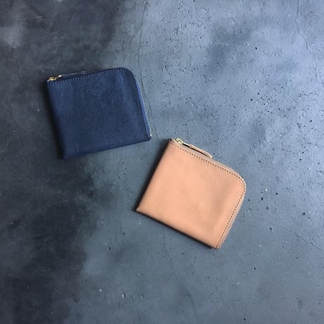 ONE LEATHER ZIP WALLET