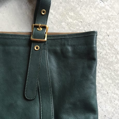 BUCKLE TOTE GREEN LIMITED